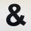 Esperluette, ampersand : lettre déco en métal laqué mat black